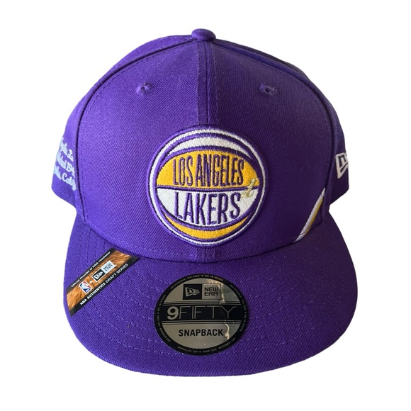 Los Angeles Lakers New Era 9Fifty SnapBack Hat, LeBron James NBA - Picture 1 of 7